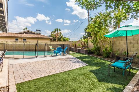 3977 E Becker Ln, Phoenix, AZ 85028 photo 32