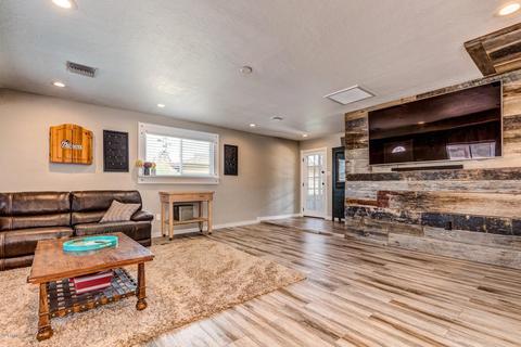 3977 E Becker Ln, Phoenix, AZ 85028 photo 12