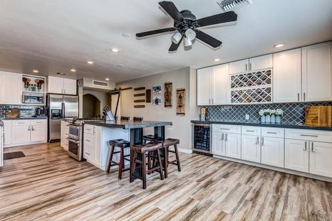 3977 E Becker Ln, Phoenix, AZ 85028 photo 3
