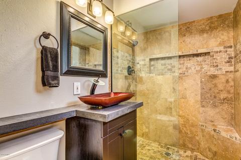 3977 E Becker Ln, Phoenix, AZ 85028 photo 22