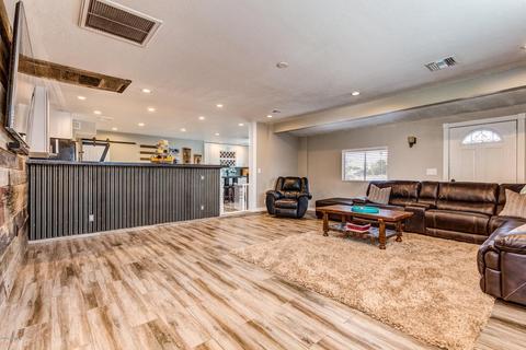 3977 E Becker Ln, Phoenix, AZ 85028 photo 13