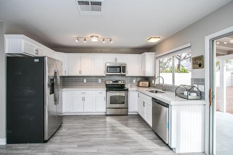 2701 E John Cabot Rd, Phoenix, AZ 85032 photo 9