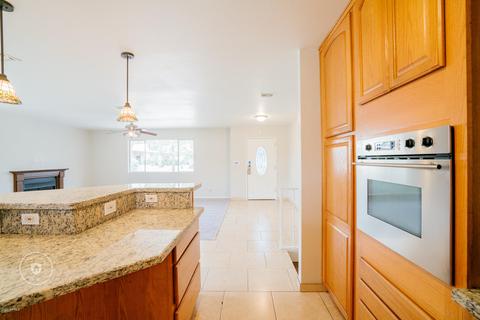 3907 E Becker Ln, Phoenix, AZ 85028 photo 8