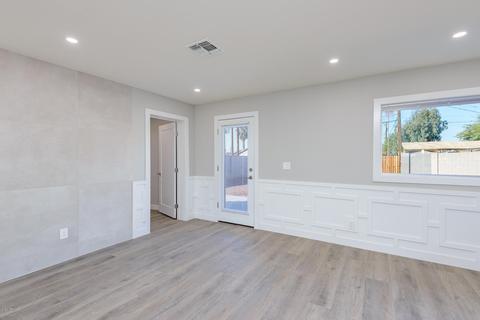 3326 N 37th Ave, Phoenix, AZ 85019 photo 7