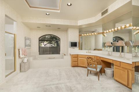 3031 E Ocotillo Rd, Phoenix, AZ 85016 photo 16
