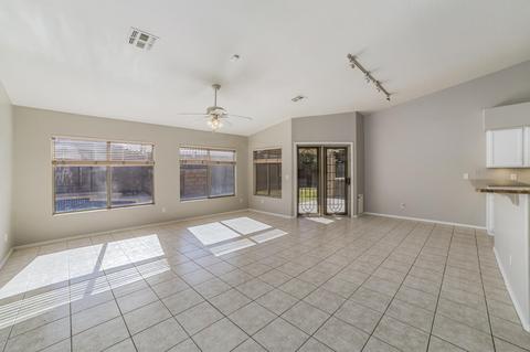 61 W Windsor Dr, Gilbert, AZ 85233 photo 6