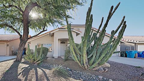 4407 E Danbury Rd, Phoenix, AZ 85032 photo 1