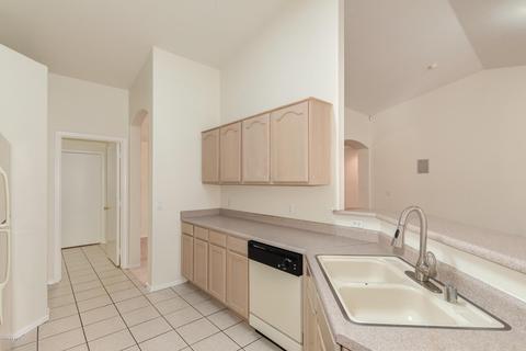 1717 E Desert Ln, Phoenix, AZ 85042 photo 8