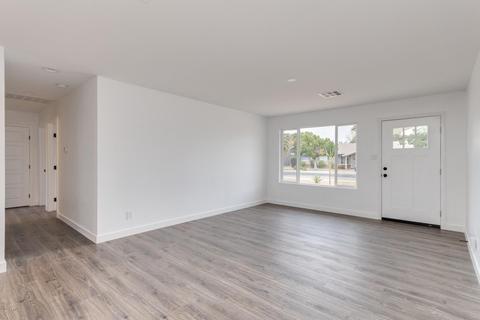 209 E Balboa Dr, Tempe, AZ 85282 photo 4