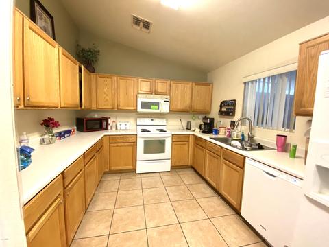 1918 S Ocotillo Dr, Apache Junction, AZ 85120 photo 4