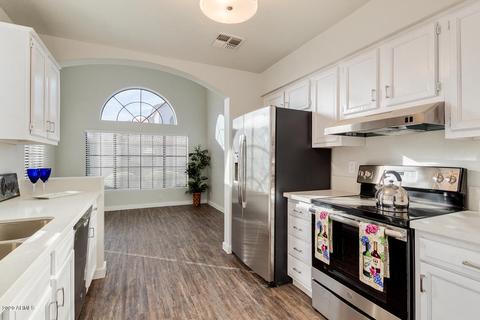 1028 E Sunburst Ln, Tempe, AZ 85284 photo 11