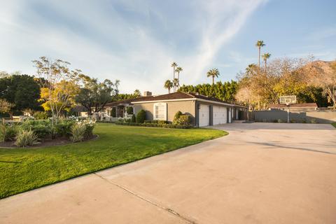 5450 E Arcadia Ln, Phoenix, AZ 85018 photo 4