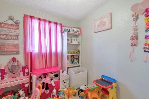 1724 E Chipman Rd, Phoenix, AZ 85040 photo 8