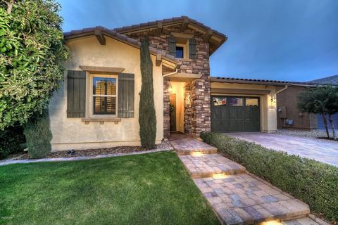 3808 E Rakestraw Ln, Gilbert, AZ 85298 photo 2
