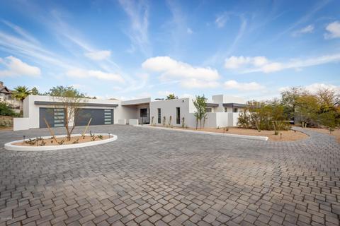 2302 E Mountain View Rd, Phoenix, AZ 85028 photo 8