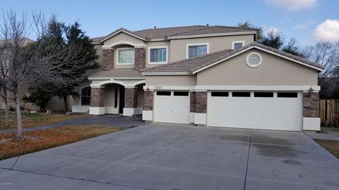 2925 S Palm St, Gilbert, AZ 85295 photo 1