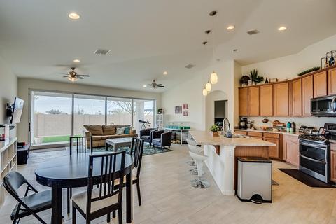 828 E Constance Way, Phoenix, AZ 85042 photo 7