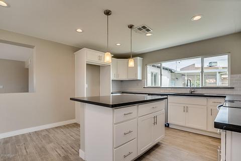 3139 E Angela Dr, Phoenix, AZ 85032 photo 10