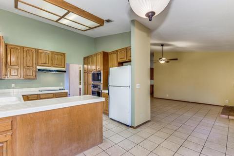 1318 E Clearwater Ln, Gilbert, AZ 85234 photo 8
