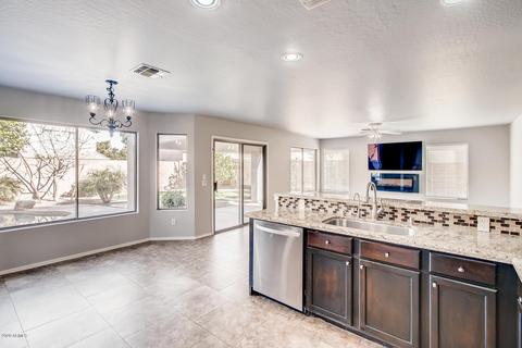 4248 E Del Rio St, Gilbert, AZ 85295 photo 9
