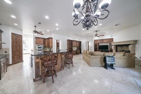 3922 E Greenway Cir, Mesa, AZ 85205 photo 12
