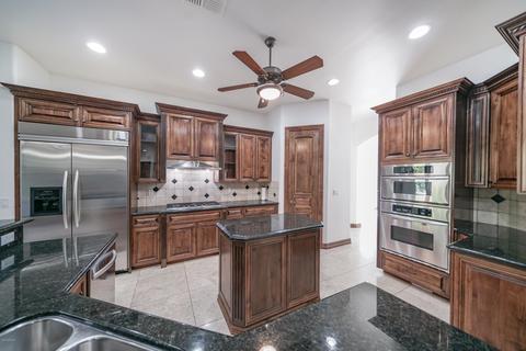 3922 E Greenway Cir, Mesa, AZ 85205 photo 5