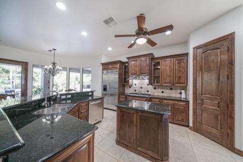 3922 E Greenway Cir, Mesa, AZ 85205 photo 4