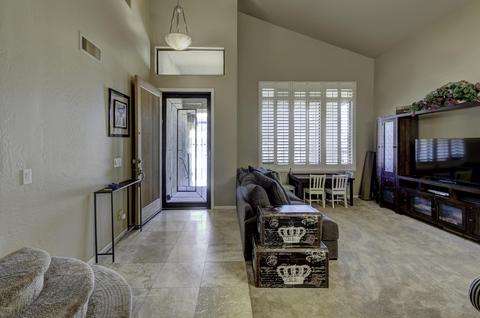 5243 E Herrera Dr, Phoenix, AZ 85054 photo 6