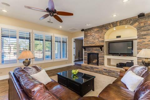 4220 E Aire Libre Ave, Phoenix, AZ 85032 photo 2