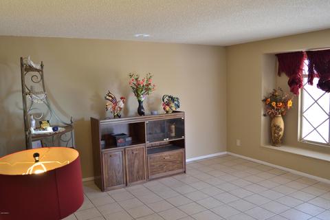 6823 N 36th Dr, Phoenix, AZ 85019 photo 9