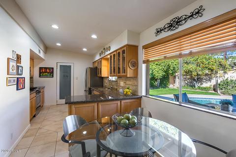 12 E Glenn Dr, Phoenix, AZ 85020 photo 8