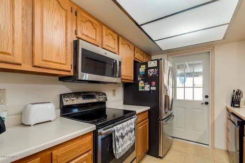 810 E Todd Dr, Tempe, AZ 85283 photo 9