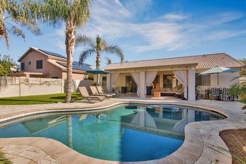 458 S Burk St, Gilbert, AZ 85296 photo 2
