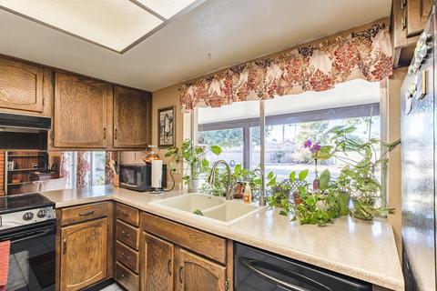 1322 N Spring Cir, Mesa, AZ 85203 photo 5