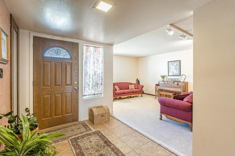 1322 N Spring Cir, Mesa, AZ 85203 photo 3
