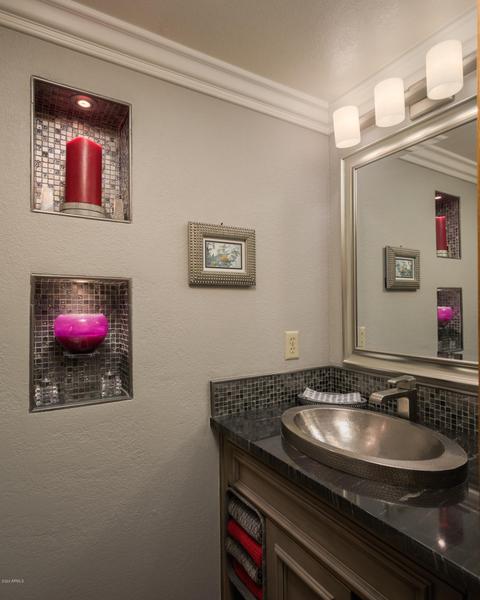 2826 E Winchcomb Dr, Phoenix, AZ 85032 photo 11