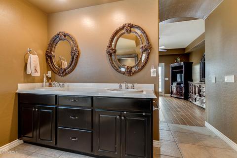 2753 E Lines Ln, Gilbert, AZ 85297 photo 8