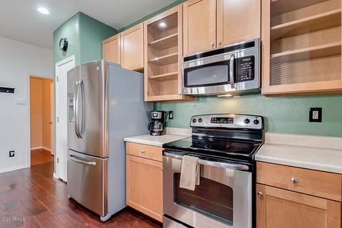 3132 E Donner Dr, Phoenix, AZ 85042 photo 7