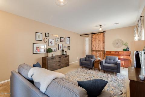 1051 S Pheasant Dr, Gilbert, AZ 85296 photo 5