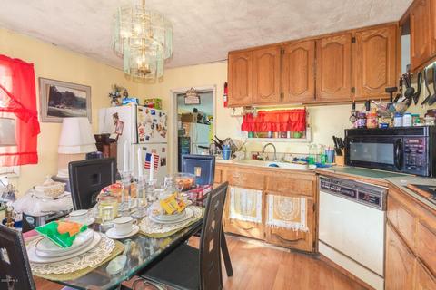 5802 S 3rd St, Phoenix, AZ 85040 photo 6