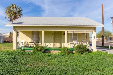 5802 S 3rd St, Phoenix, AZ 85040 photo 1
