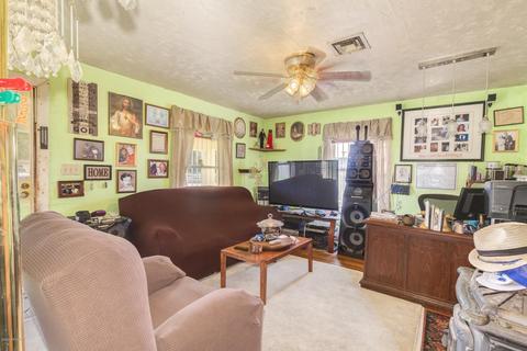 5802 S 3rd St, Phoenix, AZ 85040 photo 12