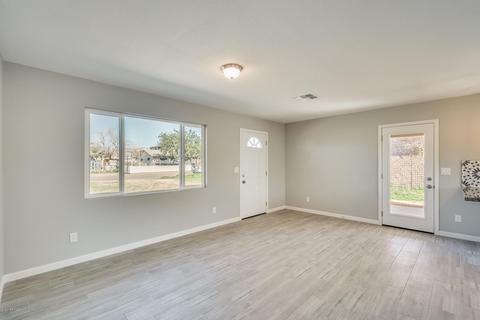 2811 E Siesta Ln, Phoenix, AZ 85050 photo 10