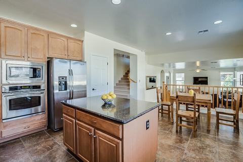 2898 E Comstock Dr, Gilbert, AZ 85296 photo 21