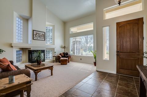 2898 E Comstock Dr, Gilbert, AZ 85296 photo 8