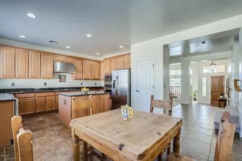 2898 E Comstock Dr, Gilbert, AZ 85296 photo 20