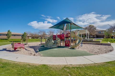 2898 E Comstock Dr, Gilbert, AZ 85296 photo 40