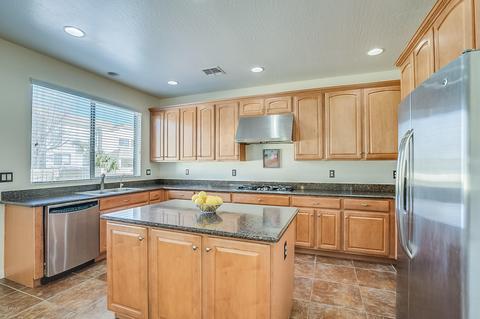 2898 E Comstock Dr, Gilbert, AZ 85296 photo 10