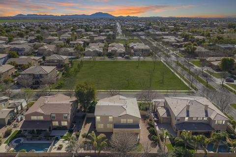 2898 E Comstock Dr, Gilbert, AZ 85296 photo 5