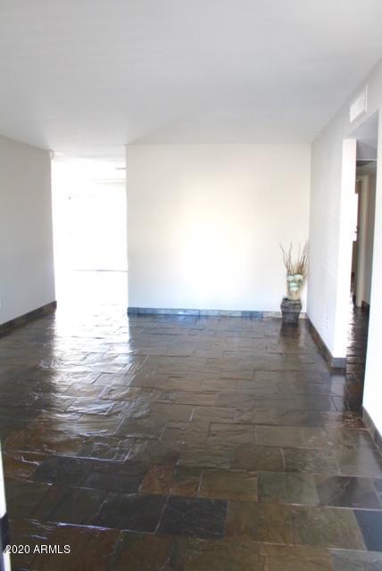 2901 W Woodridge Dr, Phoenix, AZ 85053 photo 4